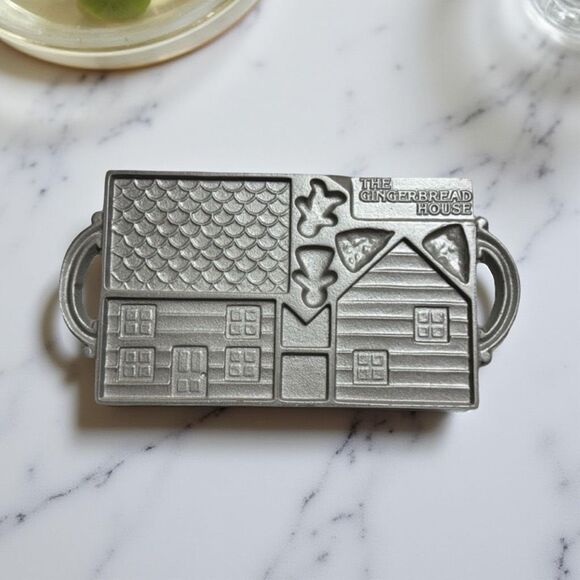 1985 Vintage John Wright Cast Iron Gingerbread House Baking Sheet Mold - Picture 4 of 4